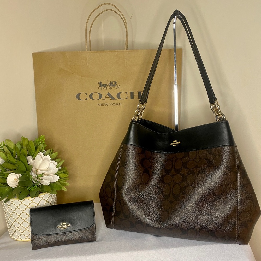 COACH Lexy Signature Canvas Shoulder Bag F27972 & Medium Envelope Wallet F32485
